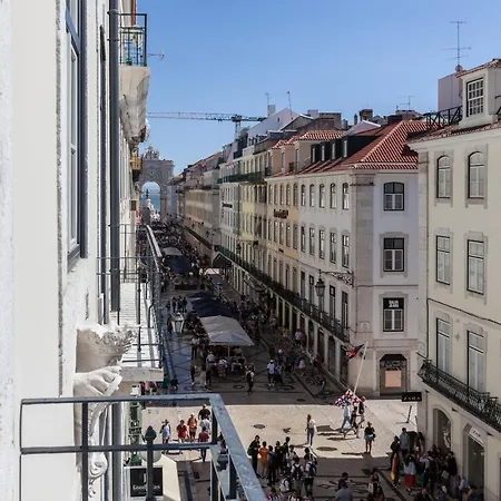 Nomad's Call 2bdr Rua Augusta Lissabon