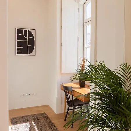 Nomad's Call 2bdr Rua Augusta Appartamento