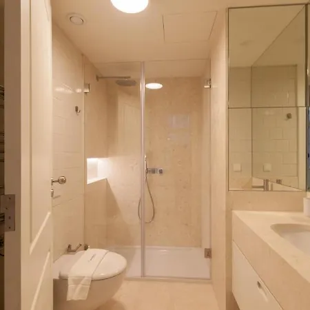 Nomad's Call 2bdr Rua Augusta Appartamento Lisbona